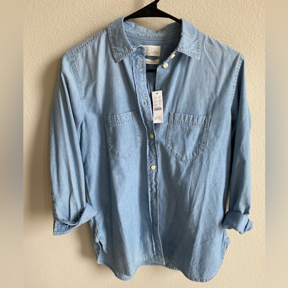 J Crew . Denim. Button down shirt. 4P.  NWT